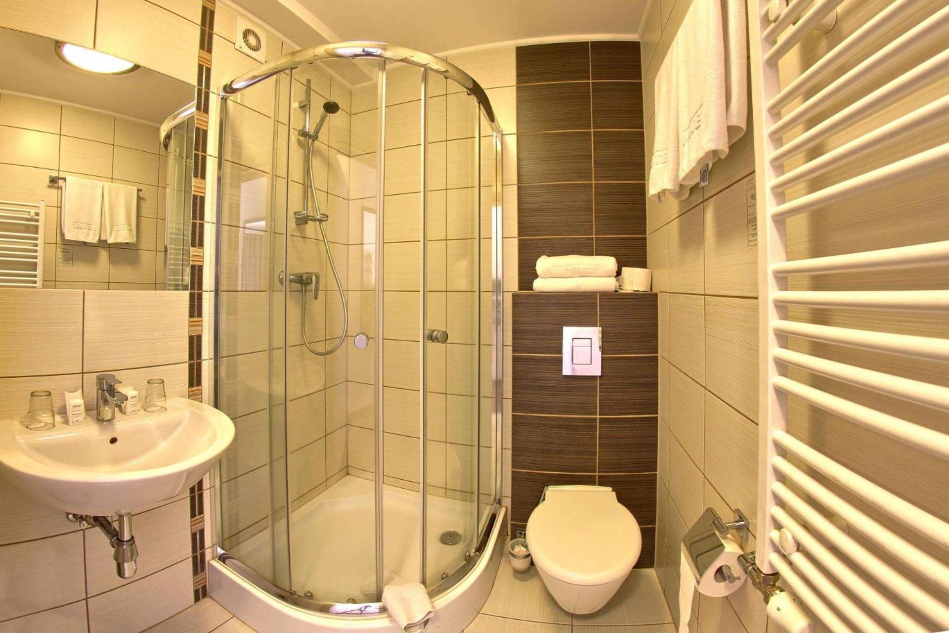 Zacisze Hotell 3*